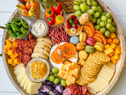 How to make the Best Charcuterie Board – Modern Honey