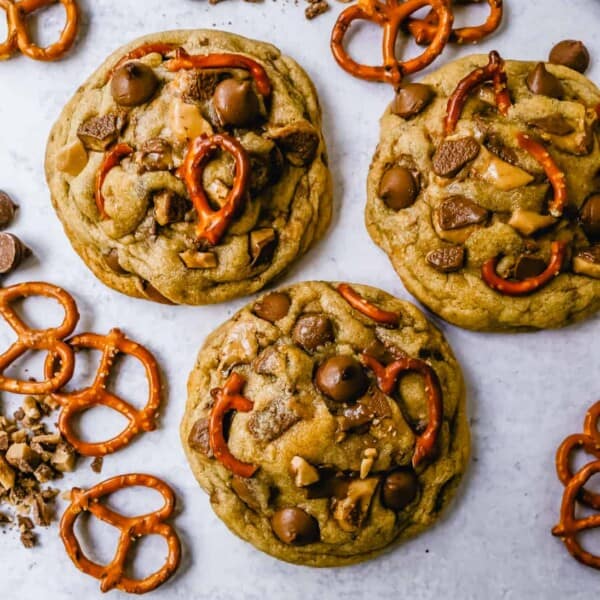 Toffee Chocolate Chip Pretzel Cookies are made with chocolate toffee chunks, salty pretzels, and milk chocolate chips. The perfect salty and sweet bakery cookie!