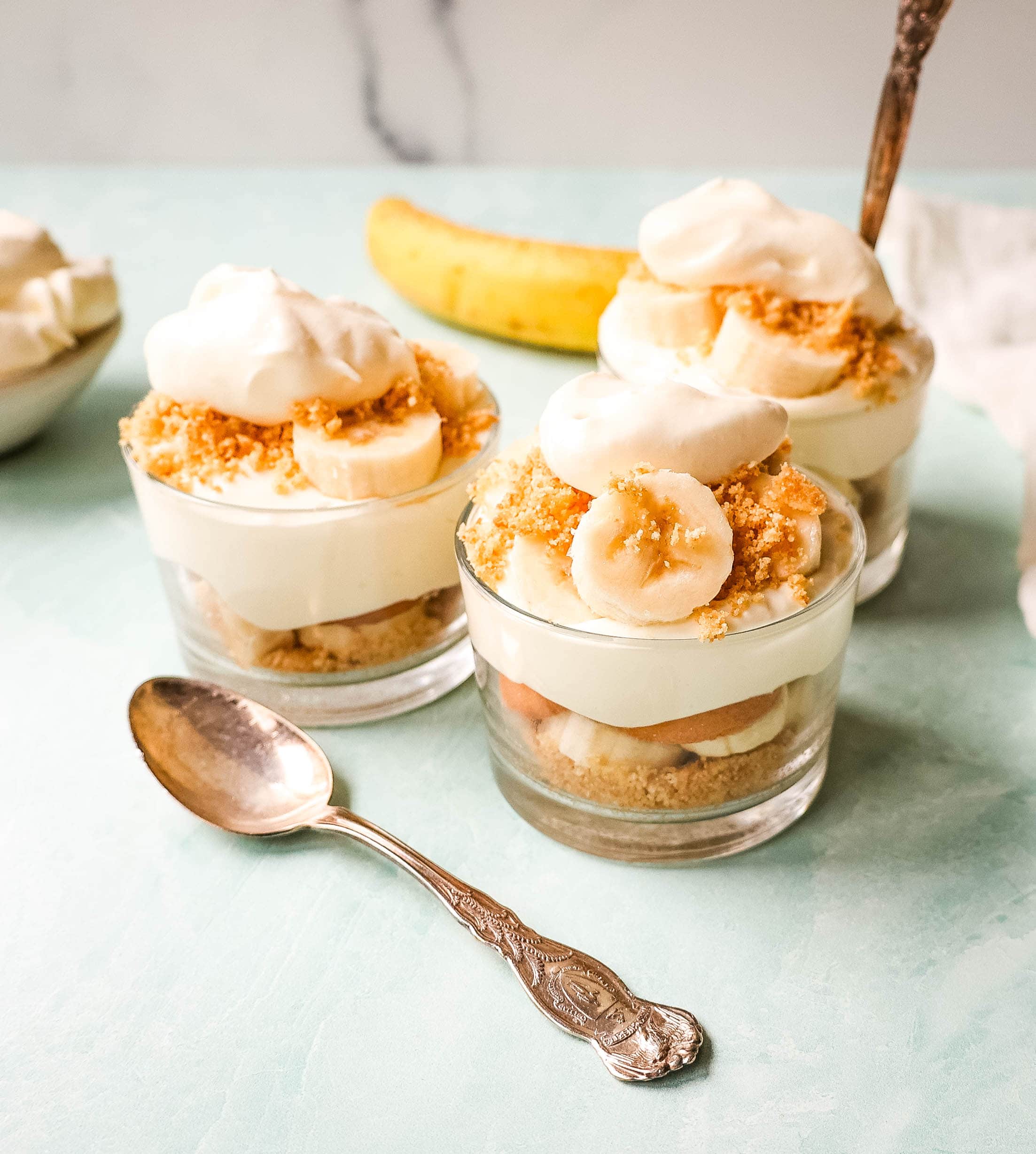 The Famous Magnolia Bakery Banana Pudding is the best banana pudding recipe ever! This iconic NYC Bakery is known for its banana pudding and I am sharing their famous banana pudding recipe with you!