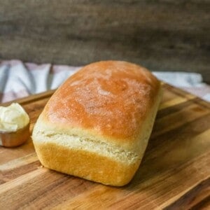 Simple soft white sandwich bread is perfect for homemade toast with butter and jam or sandwiches. How to make the perfect white sandwich bread with all-natural ingredients and no fillers! Best White Sandwich Bread Loaf