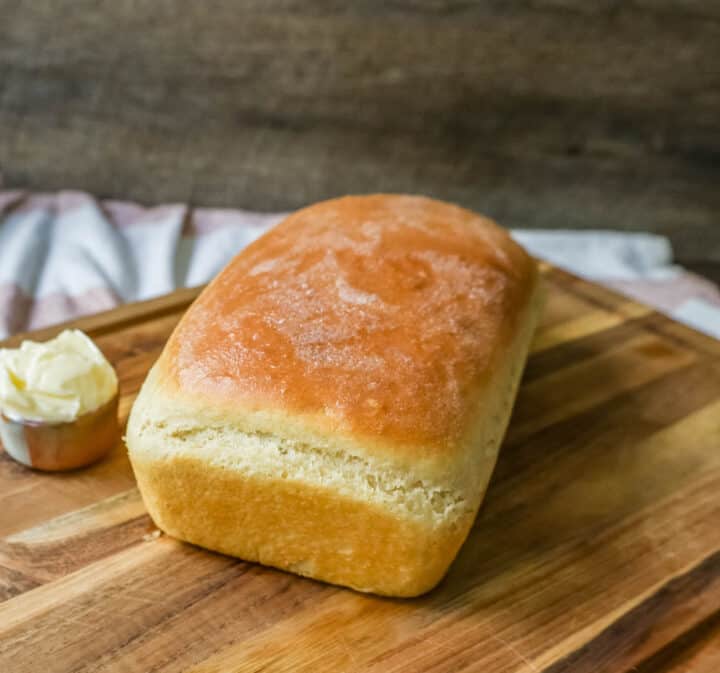 Simple soft white sandwich bread is perfect for homemade toast with butter and jam or sandwiches. How to make the perfect white sandwich bread with all-natural ingredients and no fillers! Best White Sandwich Bread Loaf