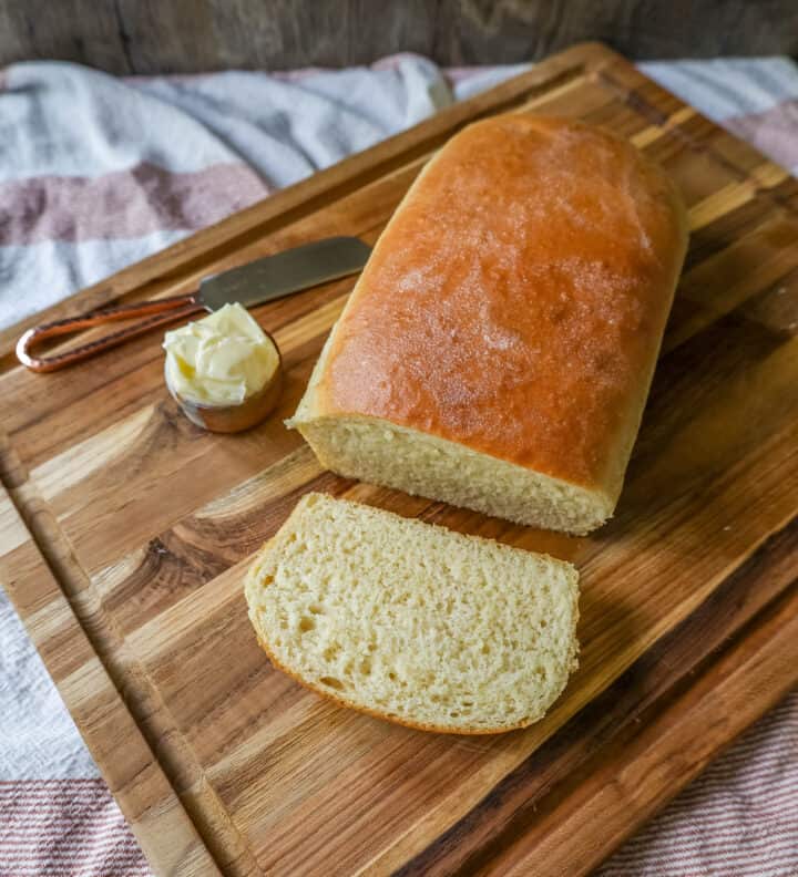 Simple soft white sandwich bread is perfect for homemade toast with butter and jam or sandwiches. How to make the perfect white sandwich bread with all-natural ingredients and no fillers! Best White Sandwich Bread Loaf