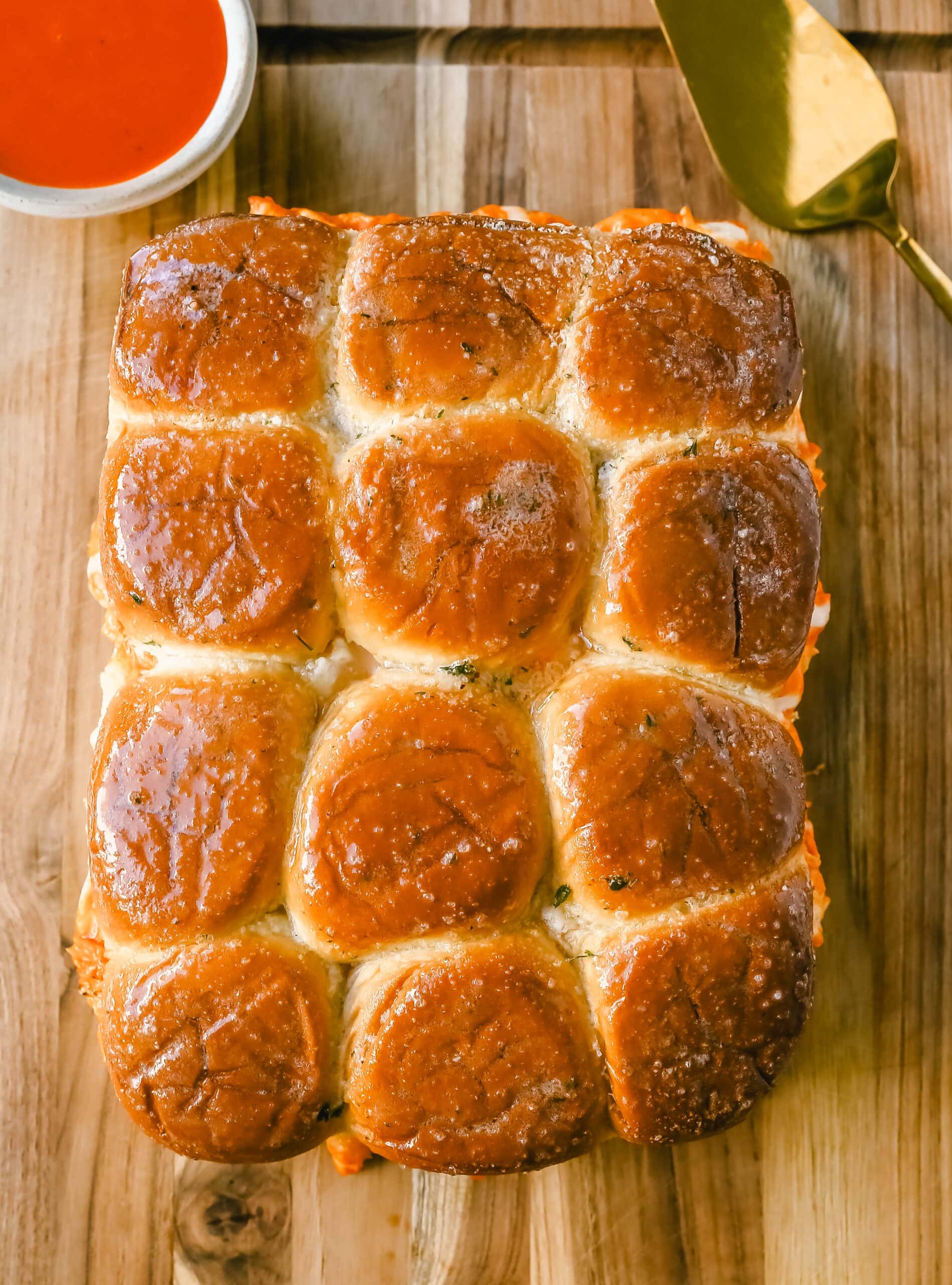 Buffalo Chicken Sliders [www.modernhoney.com]