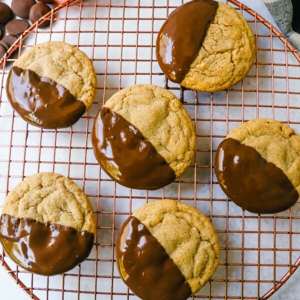 Soft, chewy homemade peanut butter cookies dipped in melted chocolate. This peanut butter and chocolate cookie is rich and decadent and perfect for chocolate peanut butter lovers!