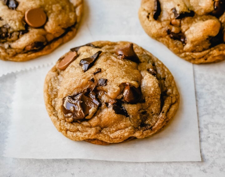 How to make the perfect homemade chocolate chip cookies. Tips and tricks from an expert cookie baker for making the best chocolate chip cookies!