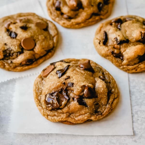 How to make the perfect homemade chocolate chip cookies. Tips and tricks from an expert cookie baker for making the best chocolate chip cookies!