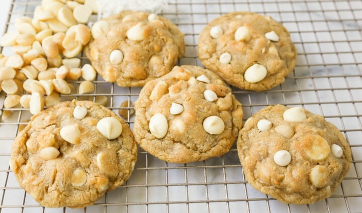 These white chocolate coconut macadamia nut cookies have chewy centers, buttery crisp edges, and full of coconut, white chocolate, and macadamia nuts. The Best White Chocolate Macadamia Nut Cookies!