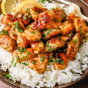 This Honey Chicken is tender chicken tossed in a skillet with butter, honey, garlic, fresh lemon juice, spices, and soy sauce. This Honey Lemon Chicken is a quick and easy 15-minute chicken dish.