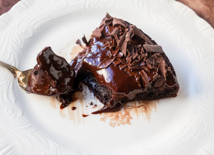 Rich decadent flourless chocolate cake recipe with chocolate ganache. This chocolate cake is a chocolate lover's dream! This naturally gluten-free chocolate cake is flour free and is so decadent!