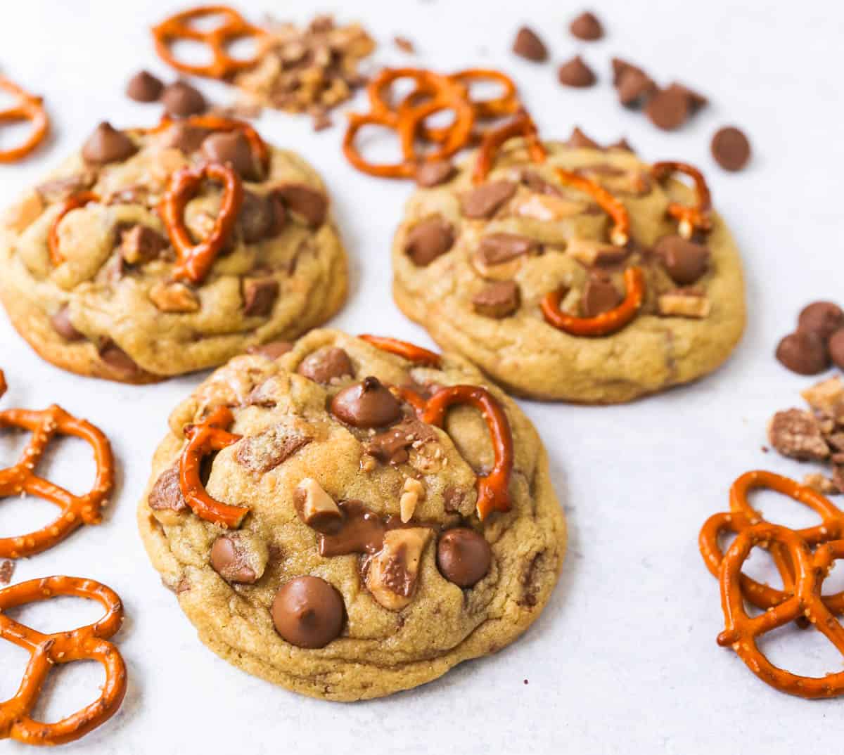 The best toffee cookies! Soft and chewy, with pretzels and toffee and chocolate chips. Salty, sweet, chewy, and crunchy cookies!