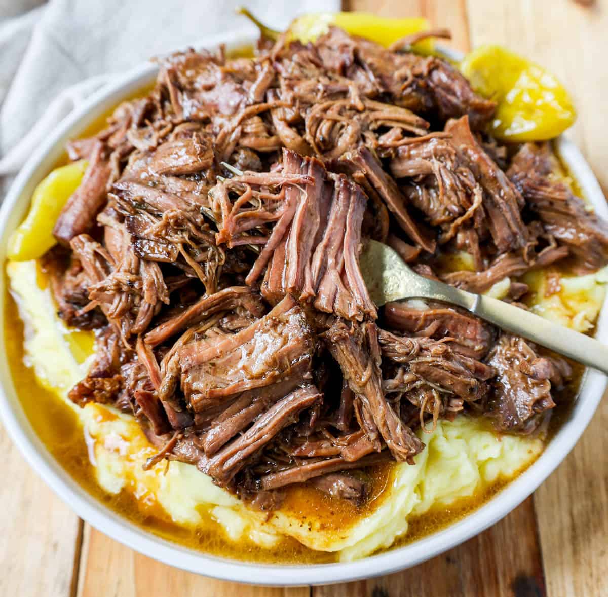 Top Round Roast in the Slow Cooker - Howe We Live