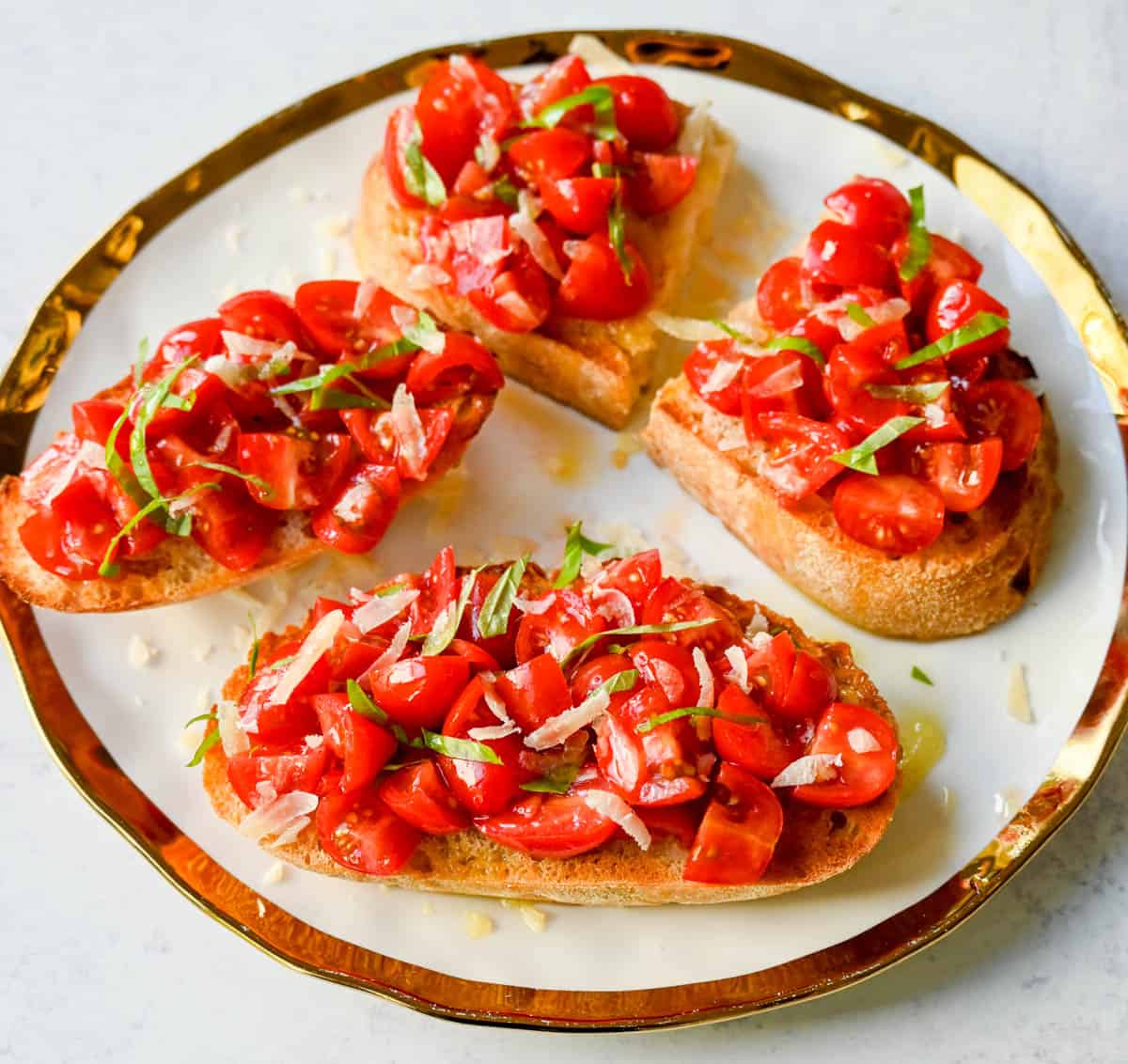 How to make bruschetta with all of the bruschetta topping ideas and bruschetta combinations. Bruschetta is the perfect party appetizer and party food!