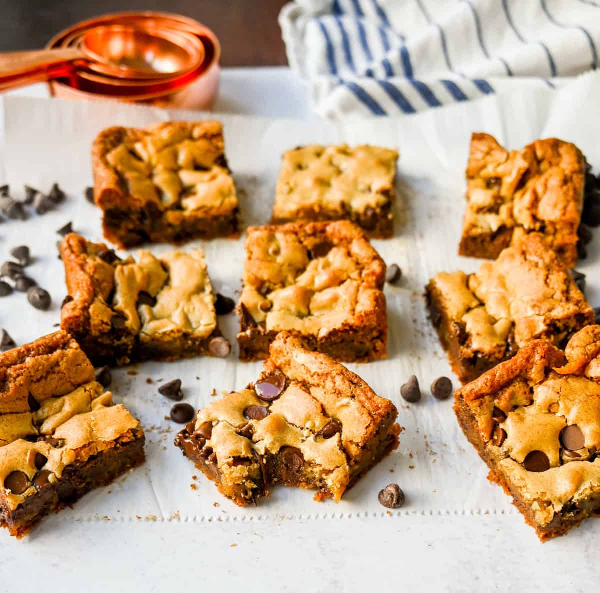 The Best Chocolate Chip Blondies Recipe Ever! How to make chewy, soft blondies from scratch. This is the most delicious and easiest chocolate chip blondie recipe.