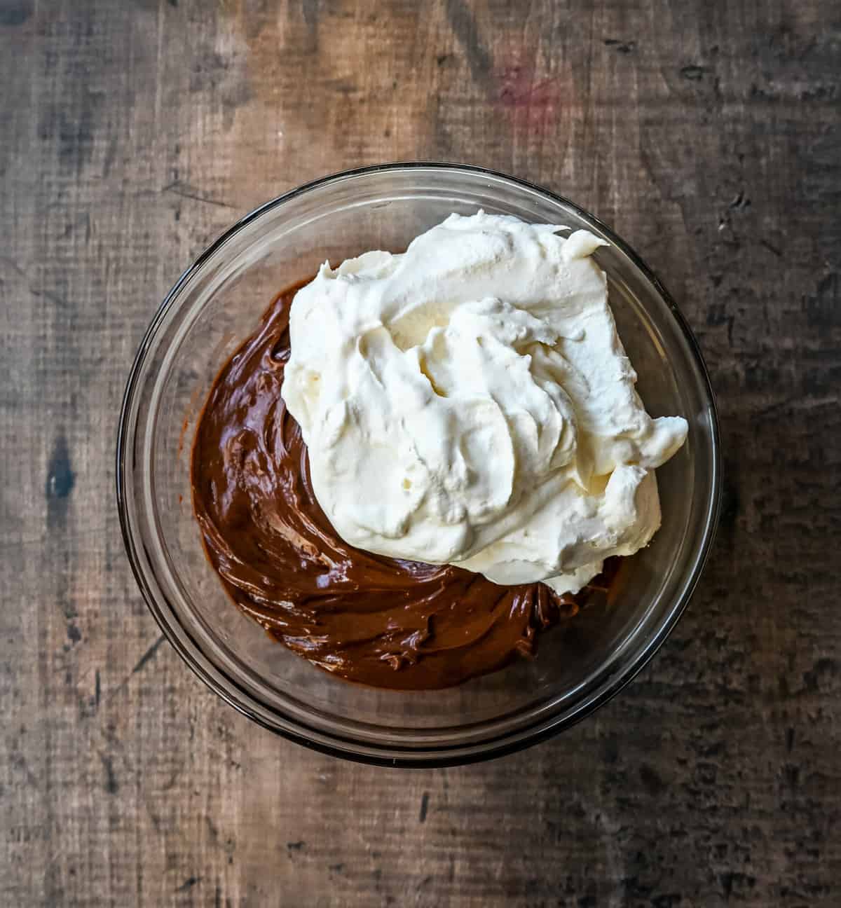 Nutella Cream Pie Filling with Whipped Cream