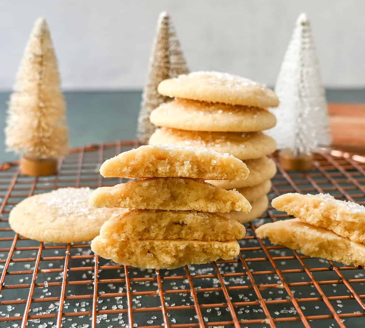 Best Soft Sugar Cookies. This is the best soft and chewy sugar cookie recipe that is so quick and easy. A classic sugar cookie recipe that doesn't even need frosting! 