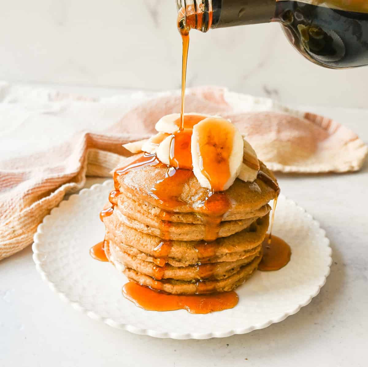 Healthy Banana Oatmeal Pancakes. Banana and Oatmeal Pancakes are delicious healthy pancakes that are gluten-free, dairy-free, and sugar-free. You won't miss any of it! These are the best healthy pancakes have zero butter or oil in them. These light and fluffy gluten-free pancakes will keep you full and satisfied without all of the fillers.  These Banana Oat Pancakes are whipped up in a blender in no time at all. You won't believe how good they taste!