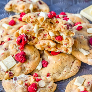 White Chocolate Raspberry Cookies. Soft and chewy raspberry white chocolate cookies made with freeze dried raspberries and creamy white chocolate. These are the best bakery-style white chocolate raspberry cookies!