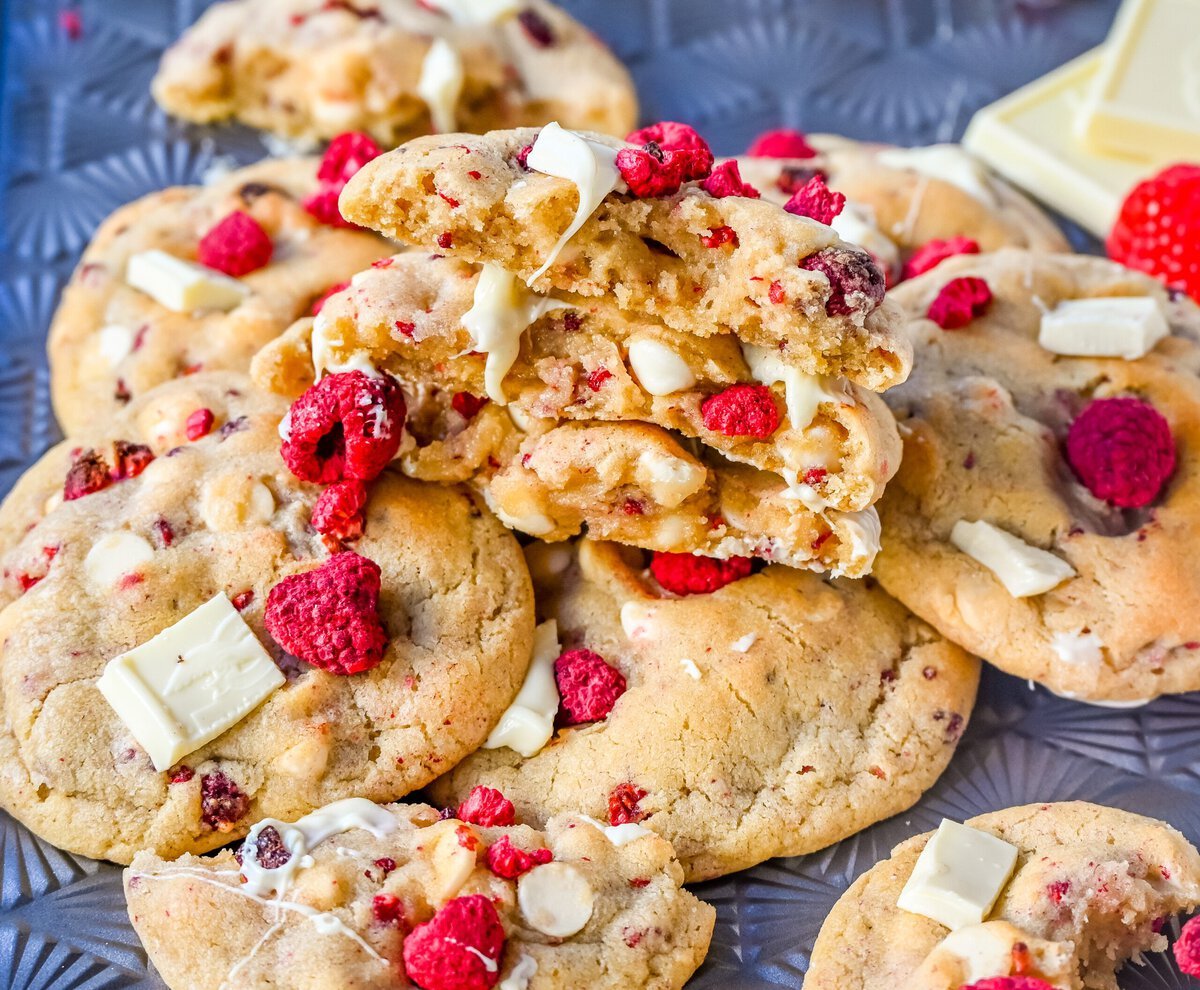 White Chocolate Raspberry Cookies. Soft and chewy raspberry white chocolate cookies made with freeze dried raspberries and creamy white chocolate. These are the best bakery-style white chocolate raspberry cookies!