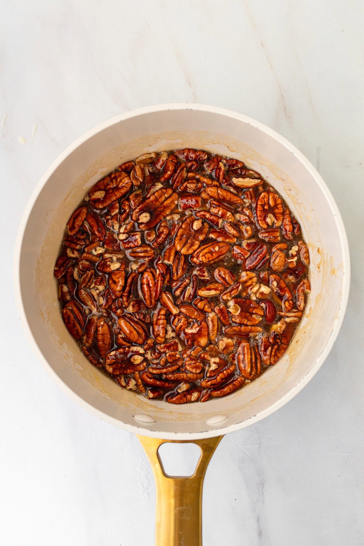 How to make pecan pie filling in a saucepan