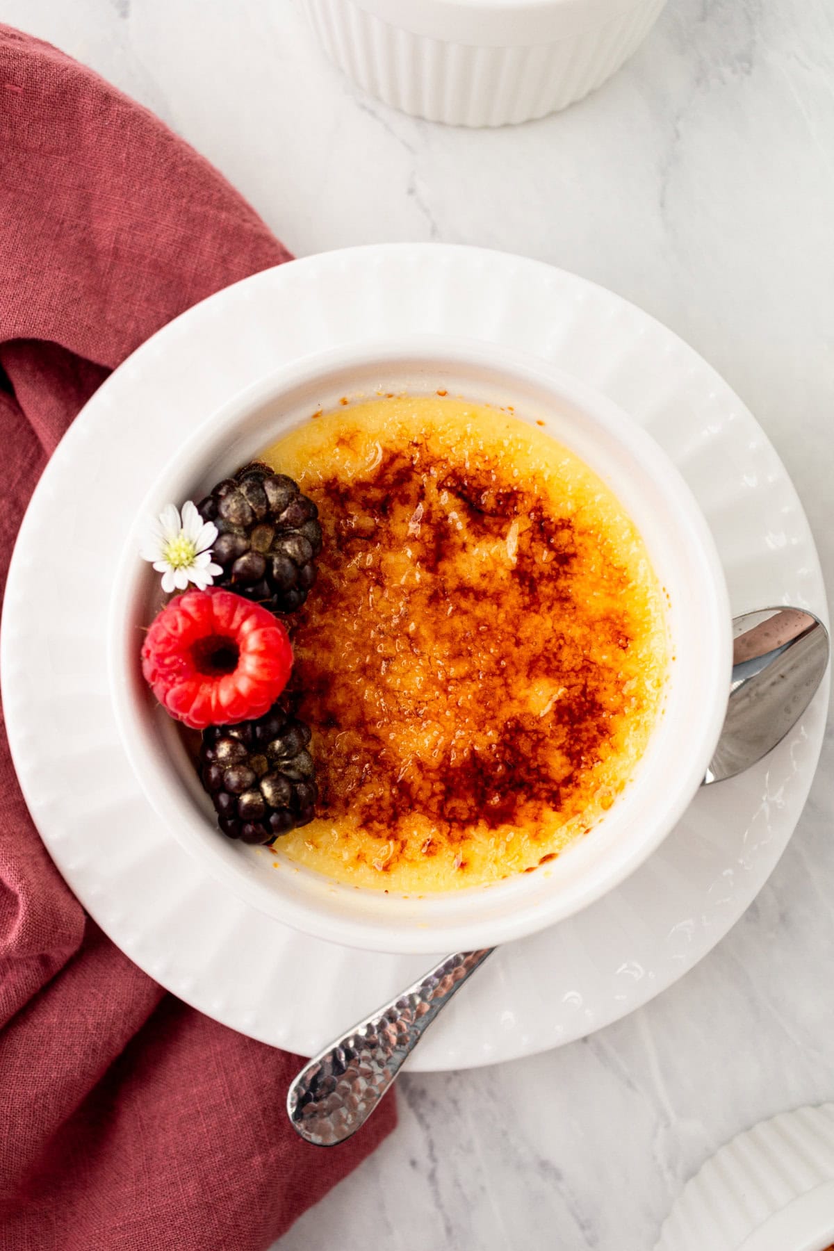 A creamy, silky vanilla custard topped with crisp sugar crust is one of the most popular desserts at restaurants for good reason. With its silky custard base and crackly caramelized sugar topping, it’s a showstopper that’s surprisingly easy to make at home.