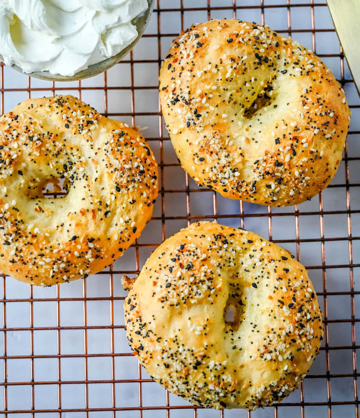 These high-protein cottage cheese bagels are soft, chewy, super easy, and easy to whip up for a quick breakfast. If you are looking for a no-yeast bagel recipe that’s easy, protein-packed, and made with just a few ingredients, this is your go-to. Makek homemade bagels in less than 30 minutes and with over 10 grams of protein in each bagel, they are a great way to start your day!