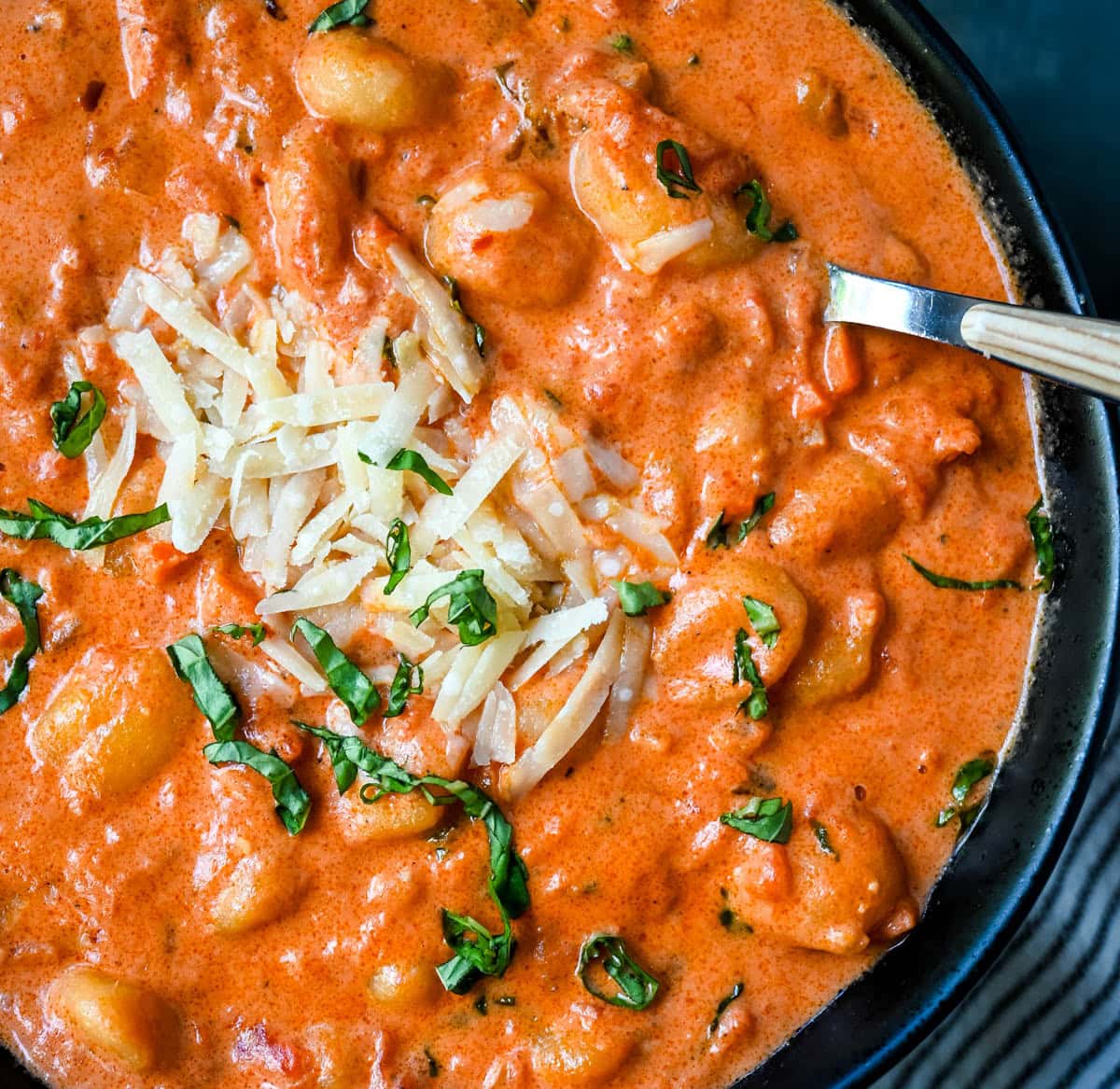 This easy Gnocchi alla Vodka combines soft, tender gnocchi with a silky, tomato-cream vodka sauce that’s bursting with garlic, parmesan, and fresh basil. This Gnocchi with Tomato Cream Sauce is an easy weeknight dinner but it tastes like it is straight out of an Italian restaurant.