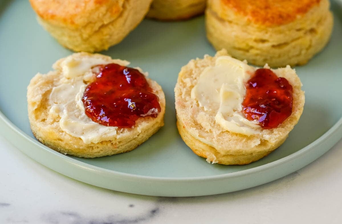 These classic buttermilk biscuits are soft, flaky, and rich with buttery flavor. Each biscuit rises tall in the oven, creating delicate layers with a crisp, golden exterior and a tender, airy interior. This easy biscuit recipe uses 6 simple ingredients and has the perfect texture without complicated steps. It’s a classic homemade biscuit recipe that everyone loves.