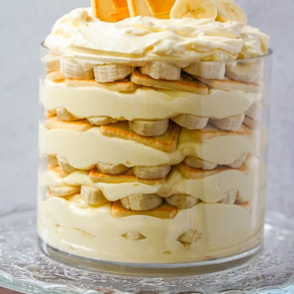 This banana pudding with Chessmen cookies is a rich, creamy, no-bake dessert layered with fresh bananas, buttery shortbread cookies, and fluffy vanilla pudding. Inspired by the classic Southern banana pudding and Magnolia Bakery. If you're looking for the best banana pudding recipe that’s simple yet impressive, this is it.
