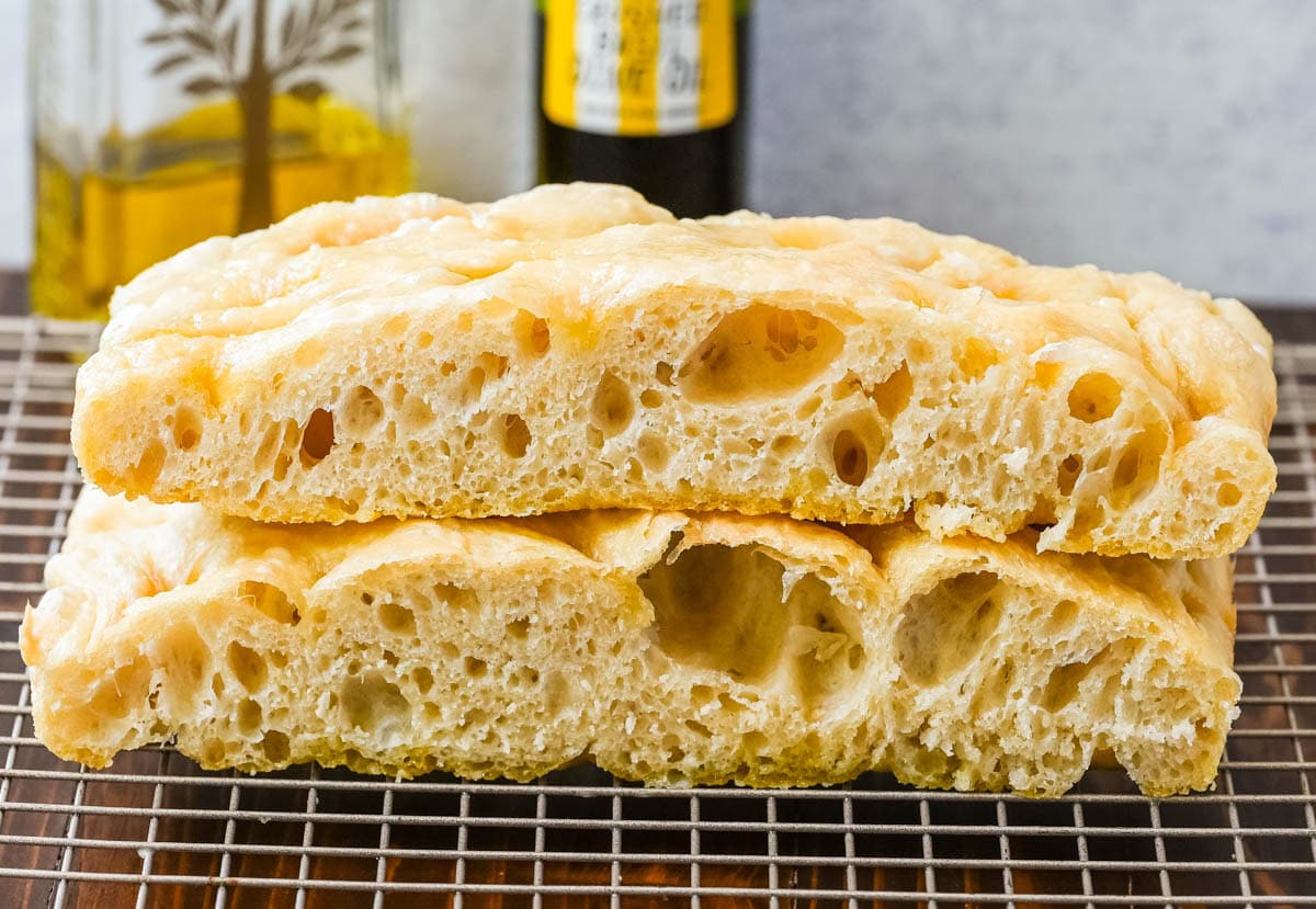 This no-knead focaccia bread is soft, fluffy on the inside, and perfectly golden and crisp on the outside with minimal effort. Made with simple pantry staples, this easy focaccia recipe uses a stretch-and-fold method instead of kneading, making it perfect for beginners. If you’re looking for an easy homemade focaccia bread recipe, this one delivers bakery-quality results every time.