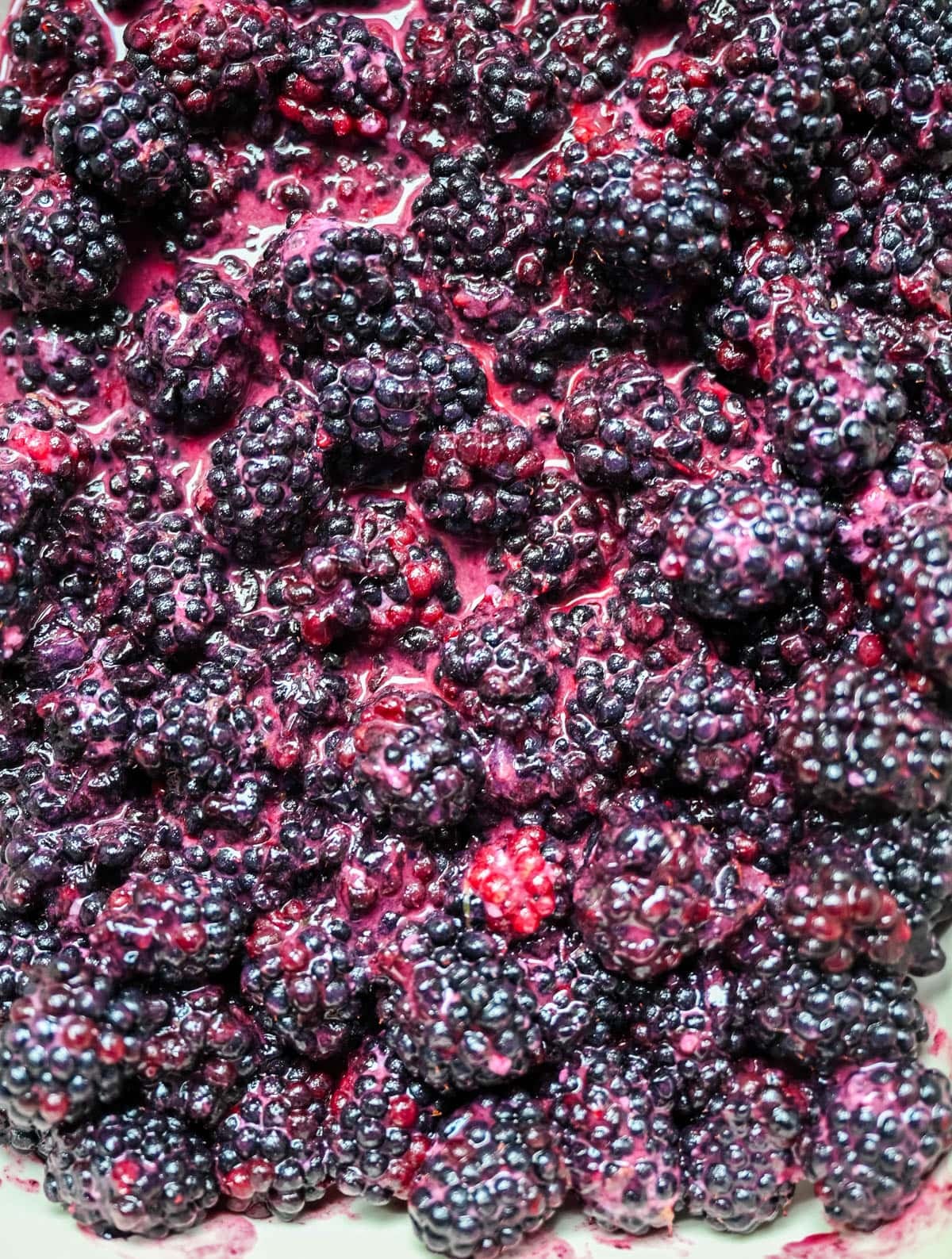Blackberries in sugar and cornstarch