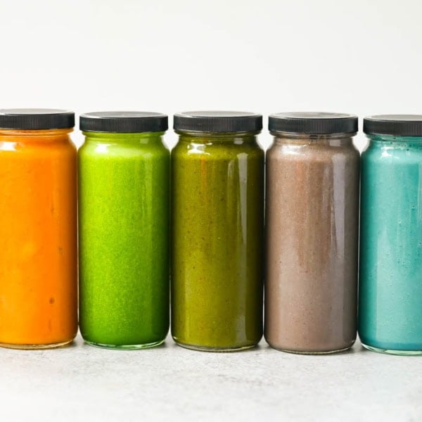 7 easy superfood smoothie recipes packed with fruits, greens, and protein. See how 30 days of daily smoothies changed my energy, digestion, and health โ plus simple recipes to start your own smoothie habit today.