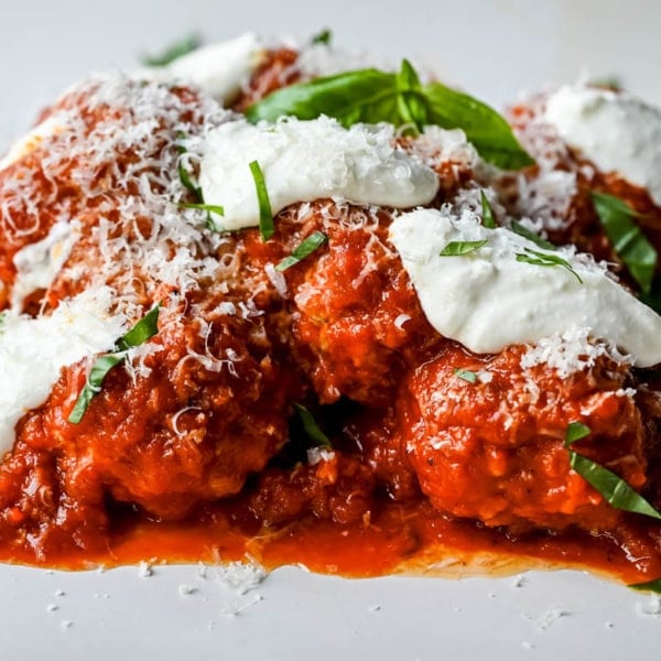 Learn how to make high protein chicken cottage cheese meatballs at home. This easy chicken parmesan meatballs recipe uses whipped cottage cheese, garlic, and parmesan for a juicy, protein-packed dinner that's ready in under 30 minutes. Here's the viral TikTok recipe made famous by Hailey Bieber.