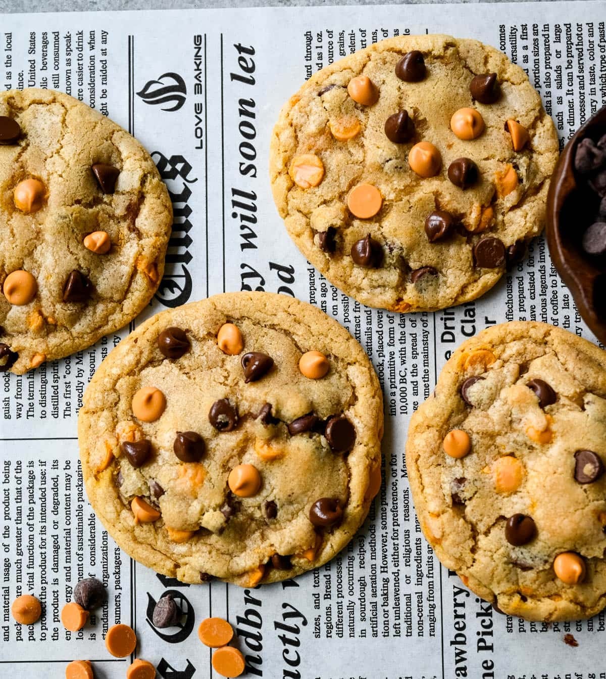 This easy butterscotch chocolate chip cookie recipe delivers crisp, buttery edges and soft, chewy centers. Made with melted butter, brown sugar, and butterscotch chips — no mixer needed.