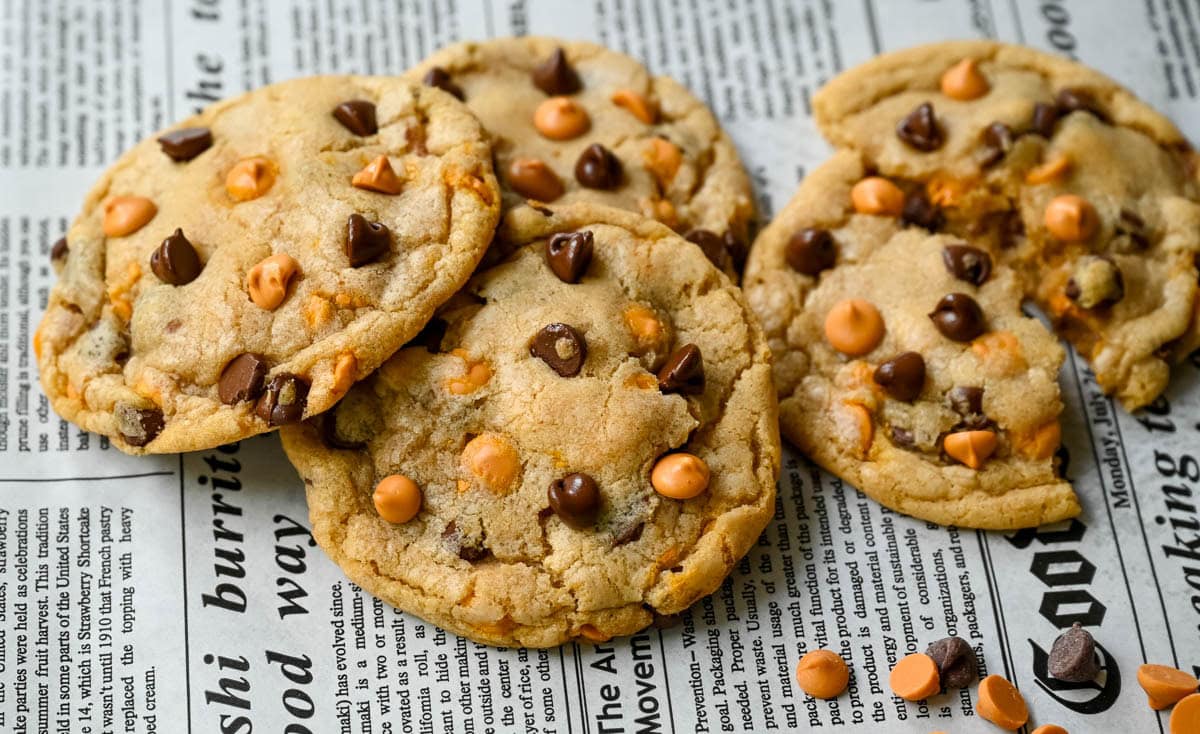 This easy butterscotch chocolate chip cookie recipe delivers crisp, buttery edges and soft, chewy centers. Made with melted butter, brown sugar, and butterscotch chips — no mixer needed.