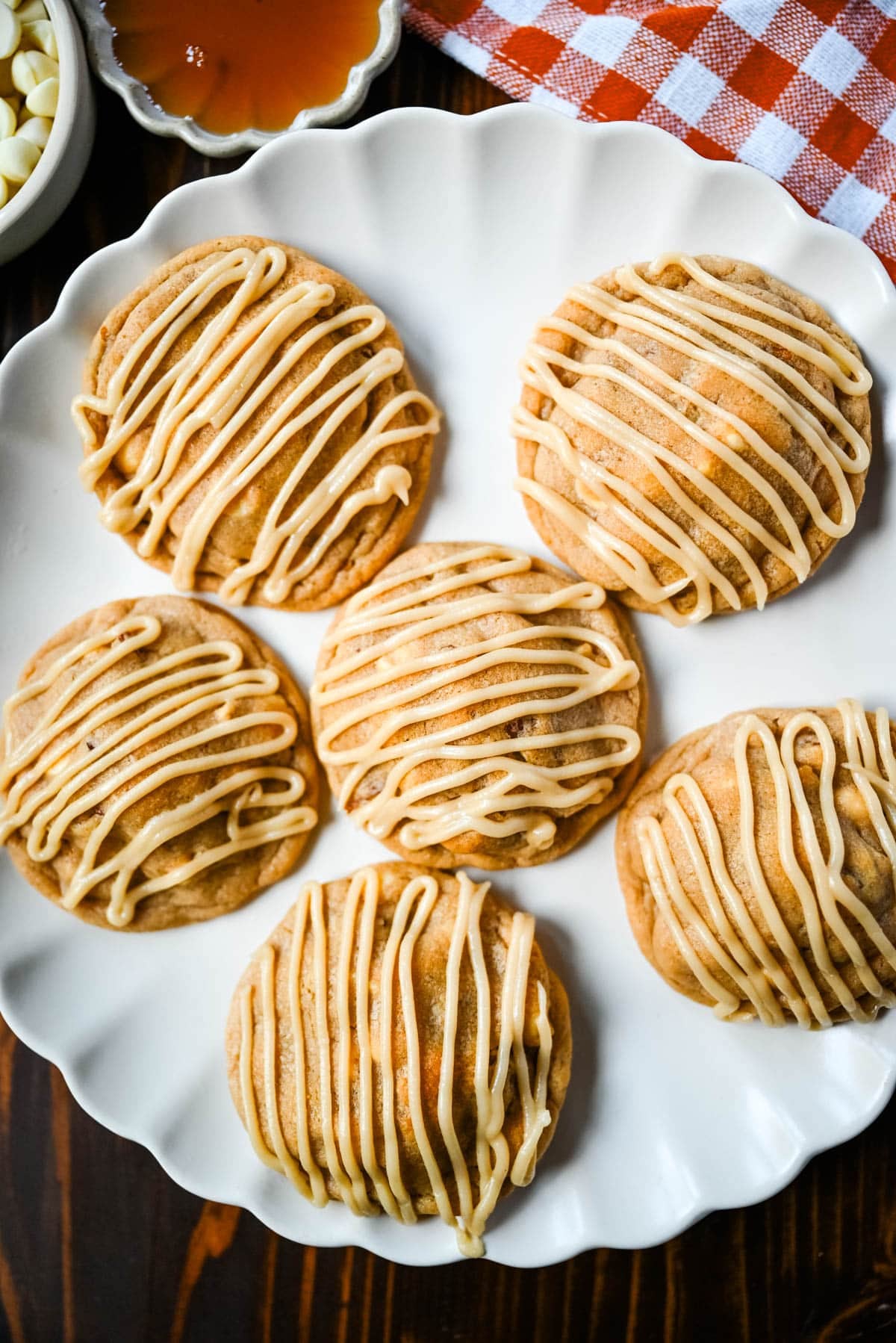 Soft maple pecan cookies with toasted pecans, white chocolate, and a real maple glaze. An easy Fall maple cookie with no dough chilling required.